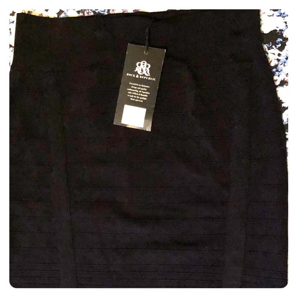 Black mini-skirt striped detail